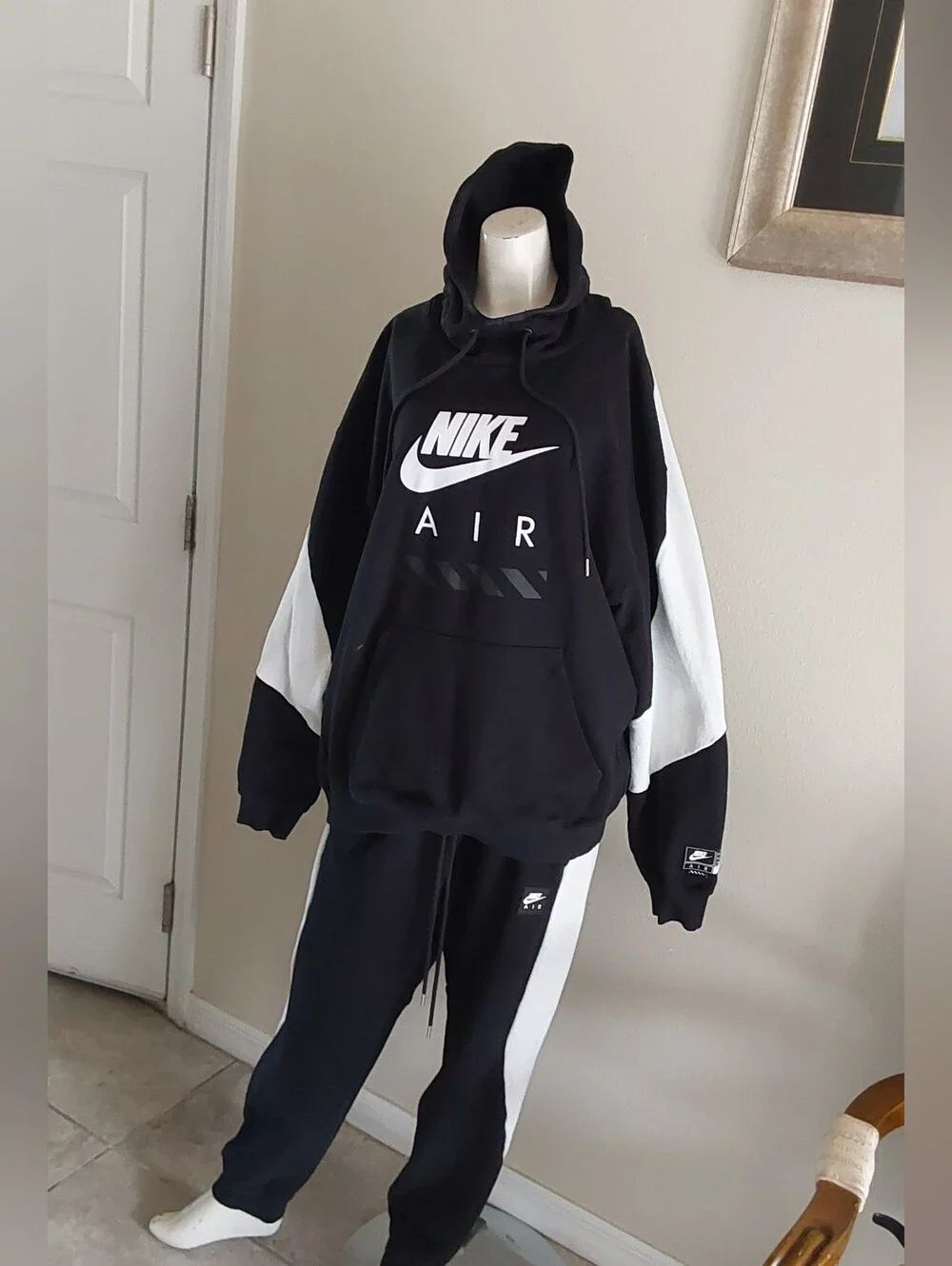 Nike  Air Fleece Tracksuit Set Black & White Hoodie Joggers Men's Size Large